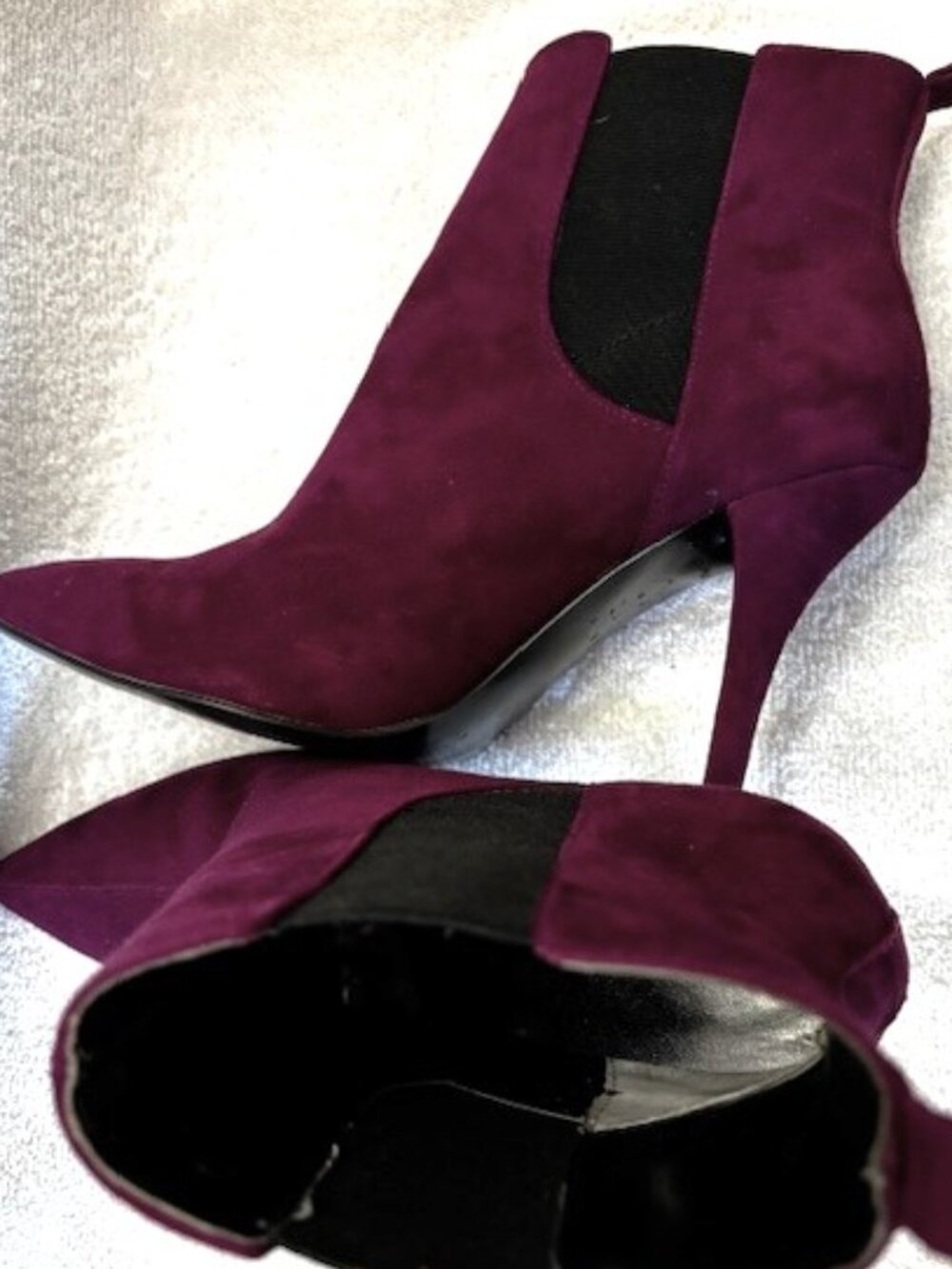 Guess dark purple pull on heeled booties Gently loved Size 8-1/2 - 9